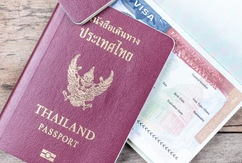 Aplikante ng visa sa Thailand dumagsa sa embahada